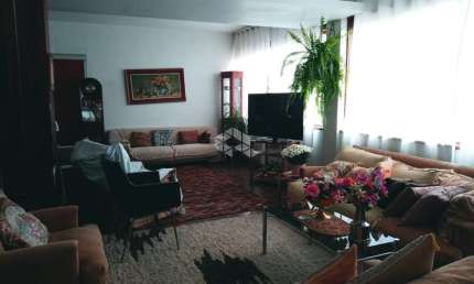 Apartamento Com 3 Dormitórios 1 vaga no Centro Histórico em Porto Alegre
