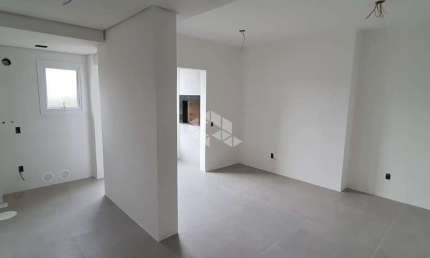 Apartamento de 2 quartos e vaga de garagem no bairro Medianeira.