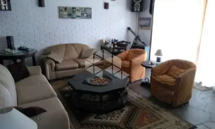 Casa 4 quartos no bairro Vila Assunção, com 2 andares.