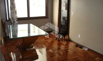 ótimo apartamento 02 dormitórios, ensolarado, bairro Menino Deus próximo Beira-Rio