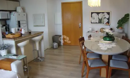 Belo apartamento 02 dormitórios com 70m² privativos,  box duplo cobertos