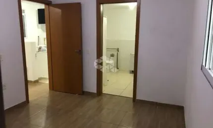 Crédito Real vende apartamento de 1 quarto com suíte no bairro Jardim Leopoldina em Porto Alegre-RS