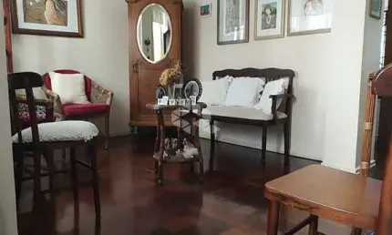 Apartamento com 01 quarto + dependencia de empregada