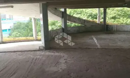 Box/vaga de garagem à venda, ótima localização no centro histórico de porto alegre.