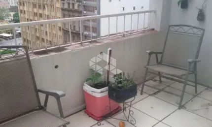 Sala comercial a venda no centro histórico  de porto alegre.
