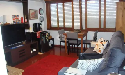 Ótimo apartamento 03 quartos, de frente, dois boxes escr. bairro menino deus