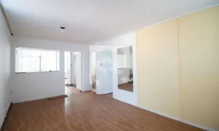 Conjunto conercial na rua da Praia, proximo a Complexo Santa Casa em Porto Alegre RS