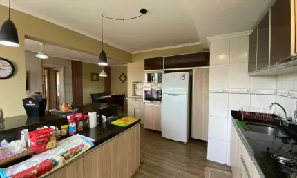 Amplo apartamento de 2 dormitórios semimobiliado com vaga coberta no bairro jardim amércia