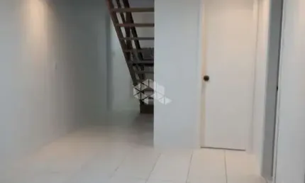 Casa em condomínio com 3 dormitórios aceita financiamento no bairro rio branco/canoas.