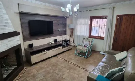 Casa de 3 quartos | uma suíte | 3 banheiros | vaga/box coberta |  semi mobiliada | canoas | bairro são josé