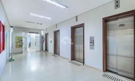 Explore o potencial de investimento: laje corporativa de prestígio no centro histórico!