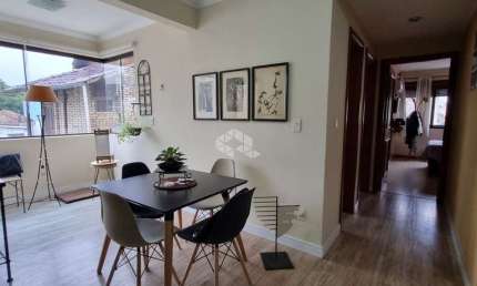 Apartamento 2 quartos com sacada e garagem para venda no bairro Cidade Baixa em Porto Alegre