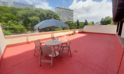 Apartamento garden 2 dormitórios com vaga de garagem para venda no bairro Praia de Belas em Porto Alegre