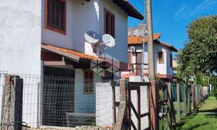 Casa sobrado  2 dormitórios  Condomínio Fechado para venda na Praia Imbé.