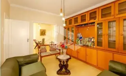 Apartamento 3 dormitórios com sacada para venda no Bairro Petrópolis Porto Alegre