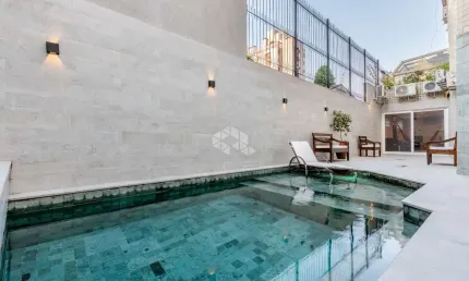 Apartamento com 3 quartos à venda na Rua Carlos Trein Filho, 1065, Auxiliadora, Porto Alegre