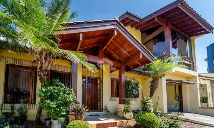 Espaço, conforto e posição solar privilegiada ? viva com tranquilidade e qualidade em uma casa completa