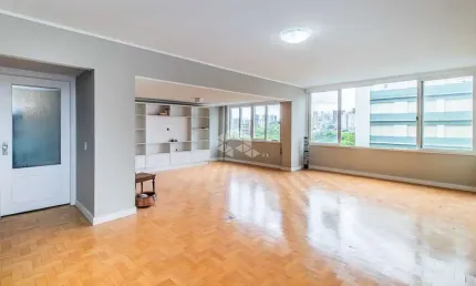 Viva a Elegância do Moinhos de Vento com Vista para o Parcão