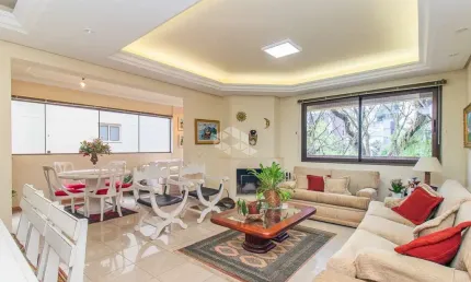 Apartamento à venda de 151m² e 4 dormitórios, 3 vagas, no bairro Bela Vista