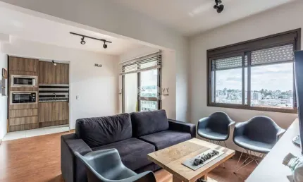 Vista deslumbrante, localização perfeita! um imóvel pronto para ser seu! com 2 dormitórios, suíte, sala com split e uma cozinha equipada, este apartam