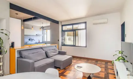 Apartamento de 3 dormitórios 1 vaga no  bairro Bom Fim