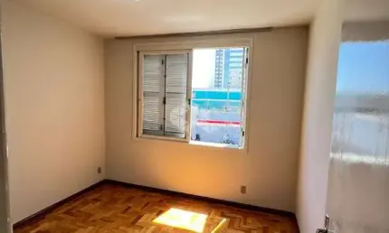 Apartamento com 2 quartos à venda na Travessa Olímpio de Oliveira Pacheco, 34, Vila Ipiranga, Porto Alegre