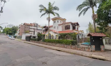 Casa com 4 quartos à venda na Rua Eça de Queiroz, 530, Petrópolis, Porto Alegre