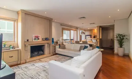 Apartamento com 3 quartos e 2 vagas com 174 m² no mont carlo
