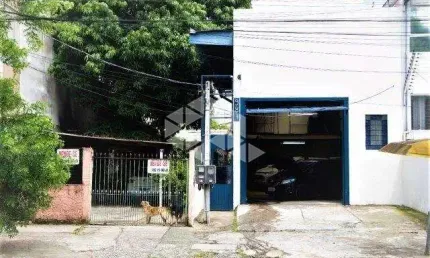 Terreno com 2 casas e 1 galpão em são joão, porto alegre