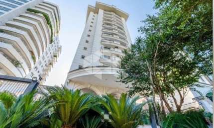 APARTAMENTO DE ALTISSÍMO PADRÃO, ENTRE E APAIXONE-SE!