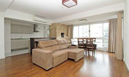 APARTAMENTO DE 2 DORMITORIOS E  2 VAGAS NO CENTRAL PARQUE