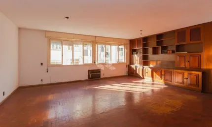 Apartamento 168m² com  3 dormitórios sendo 1 suíte dep.empregada 1 vaga no  bom fim