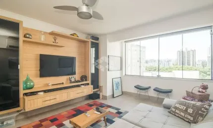Apartamento 2 dormitórios com sacada a venda no bairro Moinhos de vento em Porto Alegre/RS