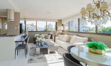Apartamento Mobiliado com 2 suítes e 2 vagas no bairro Petrópolis!