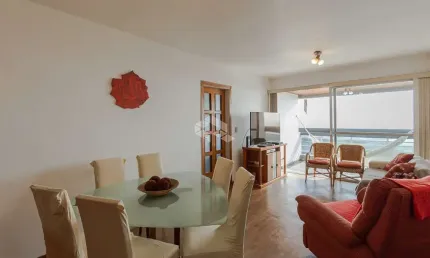 Apartamento mobiliado de 2 dormitórios com 2 vagas, na  Independência.