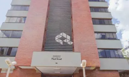Apartamento de 147 m2 com 3 dormitórios e 2 vagas no Mont Serrat