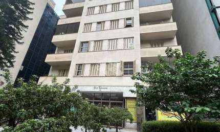 RARIDADE EM FRENTE A PRACA DOM FELICIANO - 136 METROS -1 VAGA ROTATIVA - SALAO DE FESTAS - QUIOSQUE COM CHURRASQUEIRA!!!!