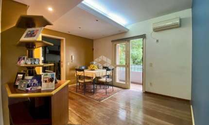 Apartamento de 02 dormitórios e 02 vagas com 114m² no bairro jardim Botânico em Poa.