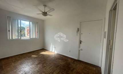 3 Dormitorios no Bairro Partenon - vaga rotativa - na Avenida Bento Goncalves
