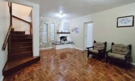 Casa de 05 dormitórios com153m² privativos no Cinco Colônias bairro Harmonia em Canoas