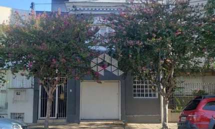 Casa com 3 quartos à venda na Rua Liberdade, 57, Rio Branco, Porto Alegre