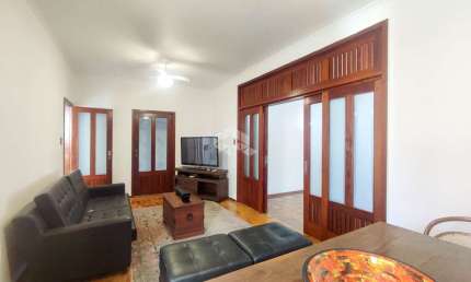 Casa Térrea de 4 Dormitórios na Av. Benno Mentz, Porto Alegre