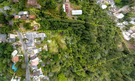 Terreno à venda na Rua Amapá, 1262, Vila Nova, Porto Alegre
