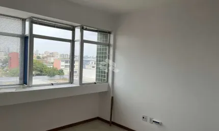 Sala comercial de 30m² no jardim lindóia, porto alegre