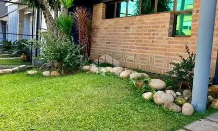 Excelente casa de 02 dormitórios com suíte e closet com 187m² privativos no Jardim Itú em Poa.