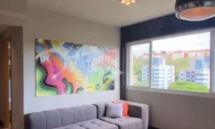 Apartamento à venda com 2 quartos/dormitórios, 2 vagas /box no bairro Teresópolis em Porto Alegre/RS