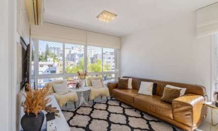 APARTAMENTO COM 75M² COM 2 DORMITÓRIOS, 1 SUÍTE E 1 VAGA COBERTA E ESCRITURADA - AUXILIADORA
