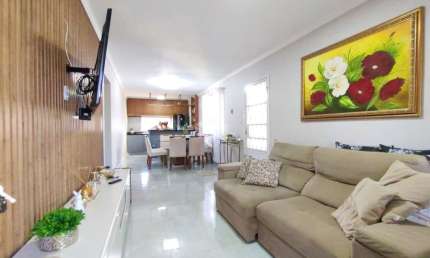 Ótima Casa de 101 m² privativos com 02 dormitórios e 02 suites no Jardim Itú Sabará, Porto Alegre.