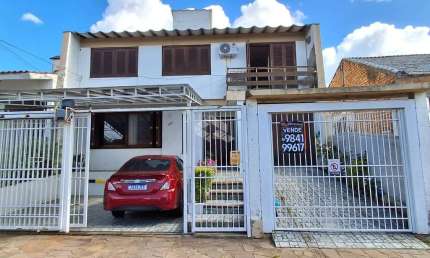 Casa com 200 m² e 3 quartos à venda no Jardim Carvalho.