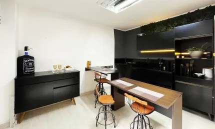 Apartamento a venda com  02 dormitorios -Centro Histórico .--Porto Alegre